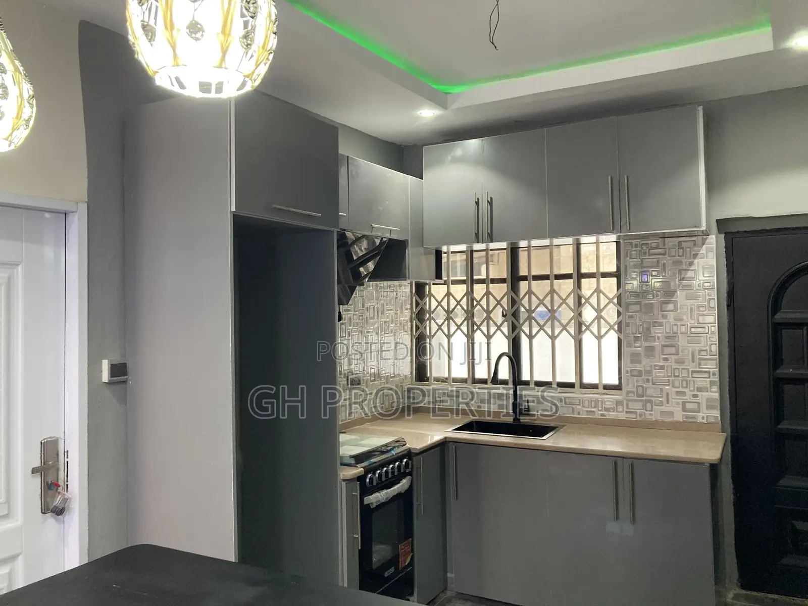 3bdrm House in Trede., Kumasi Metropolitan for sale