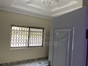3bdrm House in Trede., Kumasi Metropolitan for sale