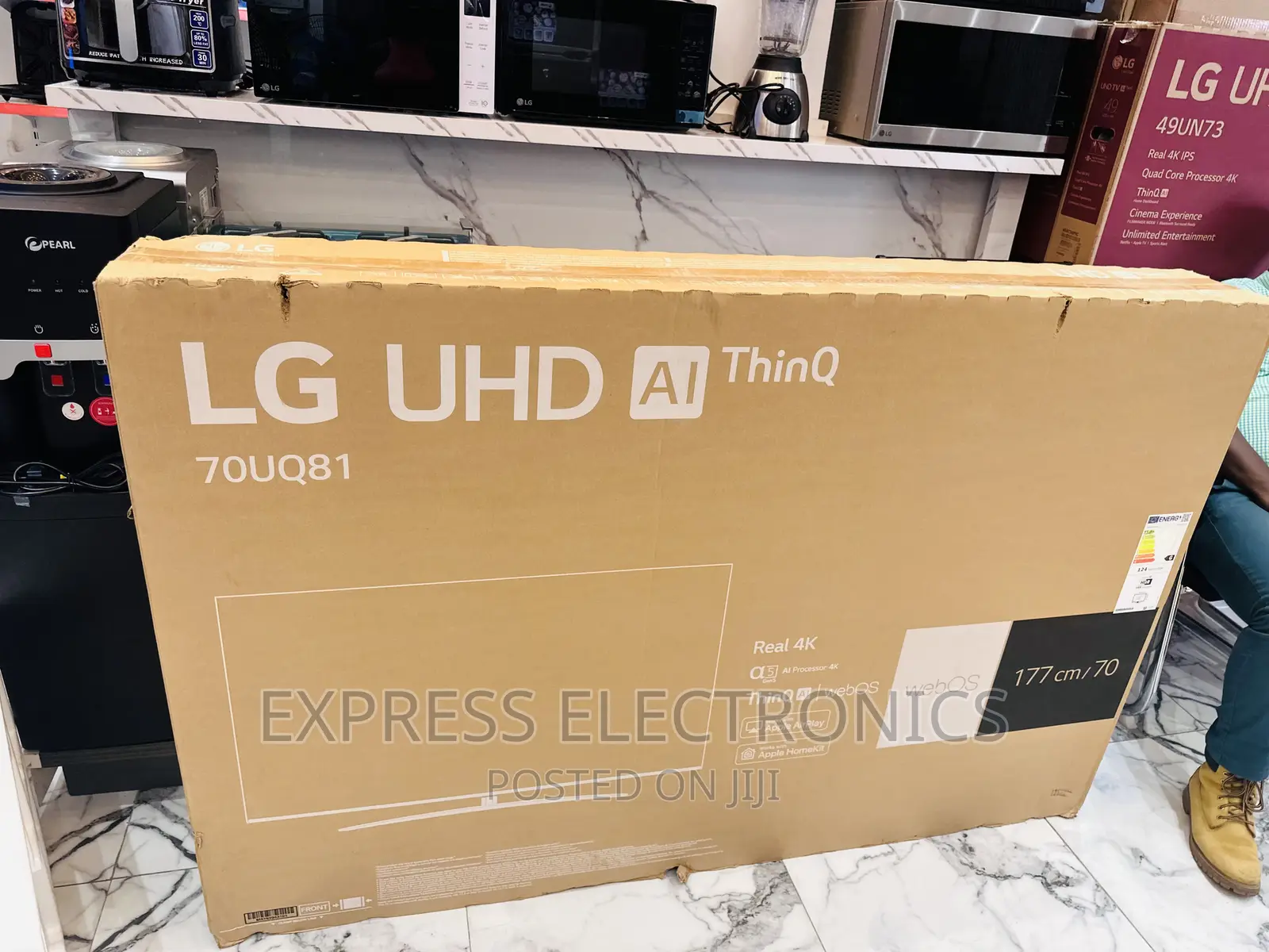 Crystal Clear UHD Smart LG Tv 70”UQ810003