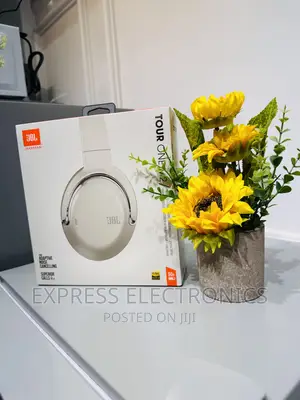 JBL Tour One M2—Portable Beat Headphones