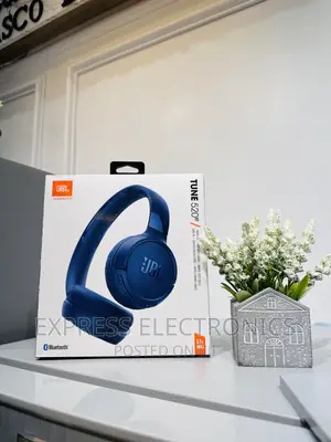 Sound on the Go JBL Tune 520 Headphones