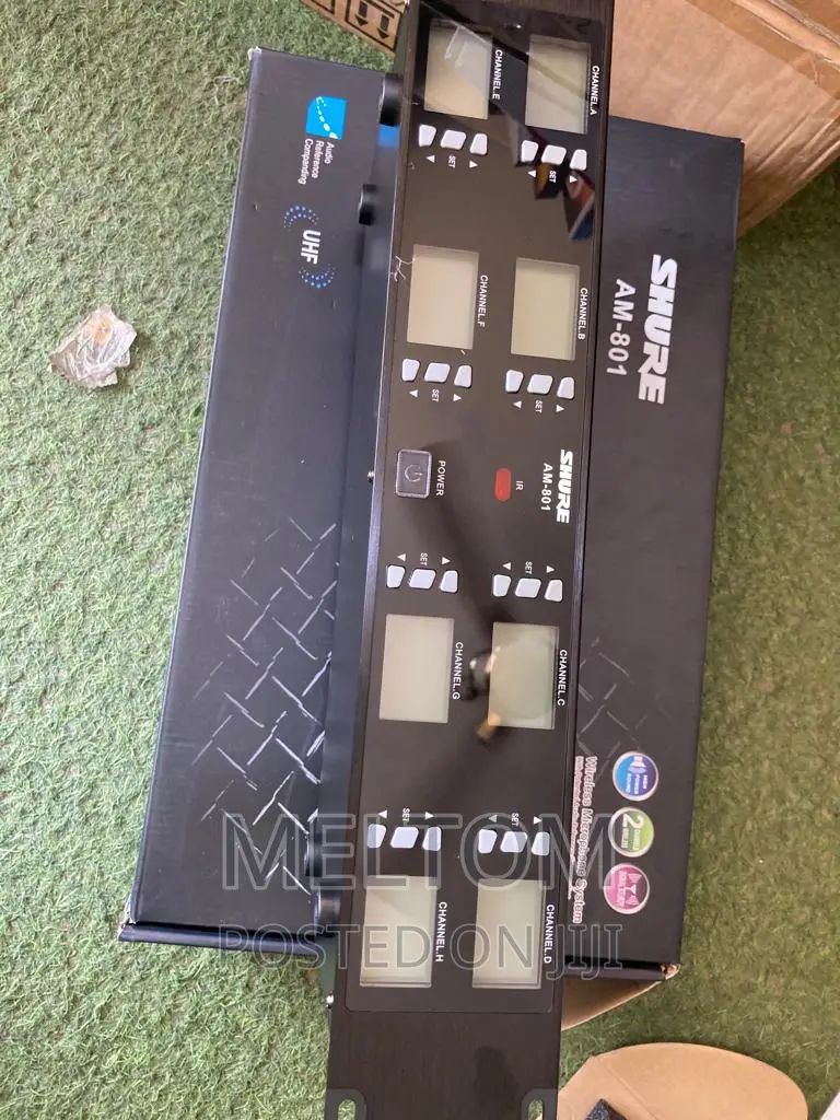 Shure Am-801 8in1 Cordless Microphone