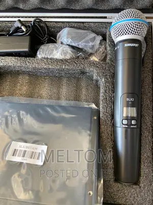 Shure Slx4 1in1 Briefcased Cordless Microphone