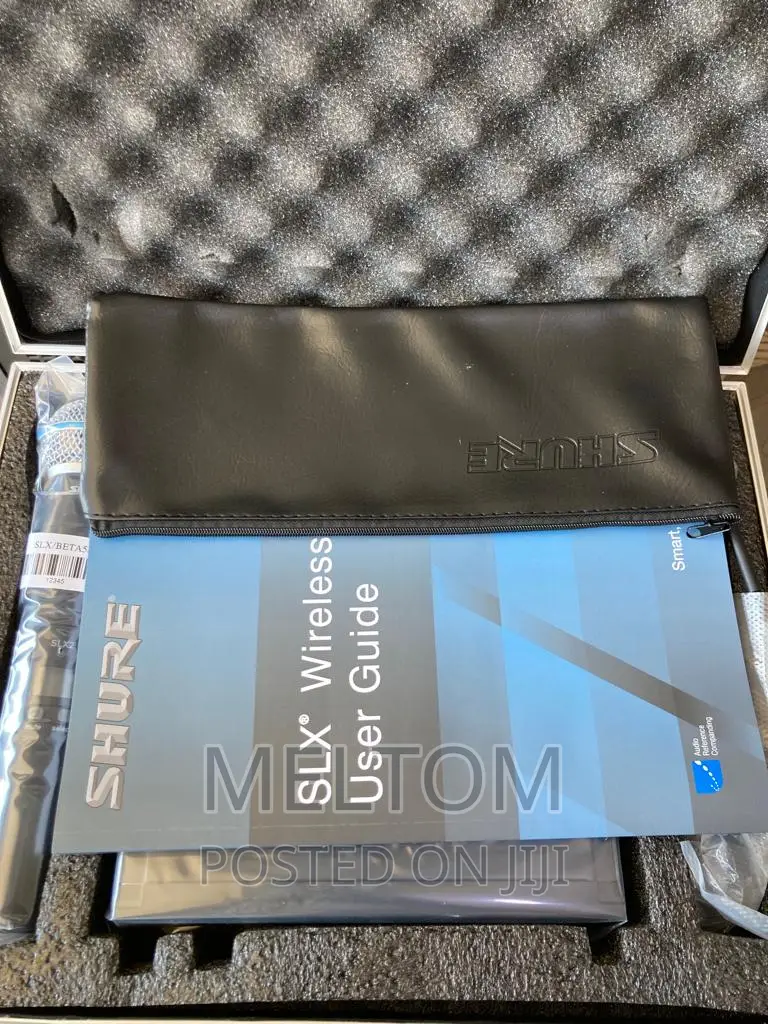 Shure Slx4 1in1 Briefcased Cordless Microphone