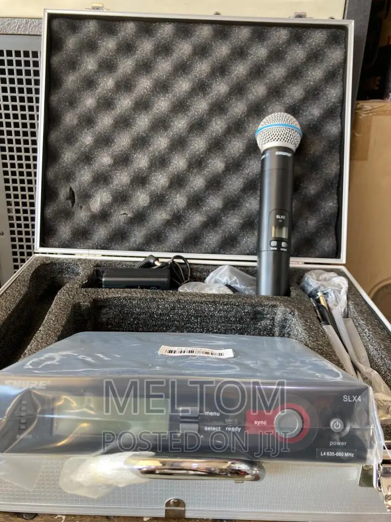 Shure Slx4 1in1 Briefcased Cordless Microphone