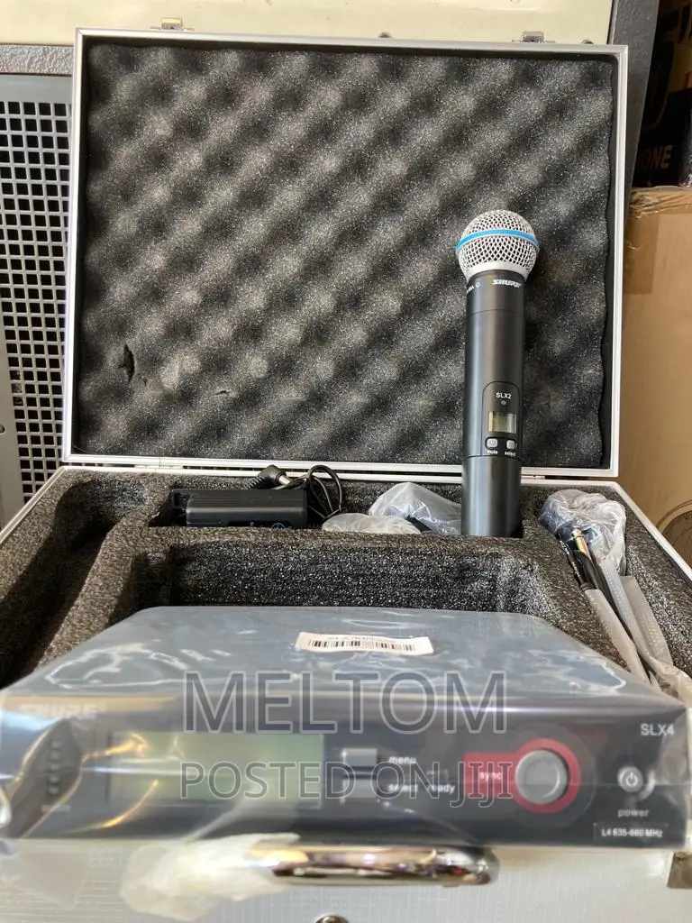 Shure Slx4 1in1 Briefcased Cordless Microphone