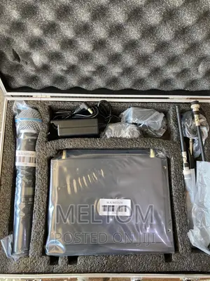Shure Slx4 1in1 Briefcased Cordless Microphone
