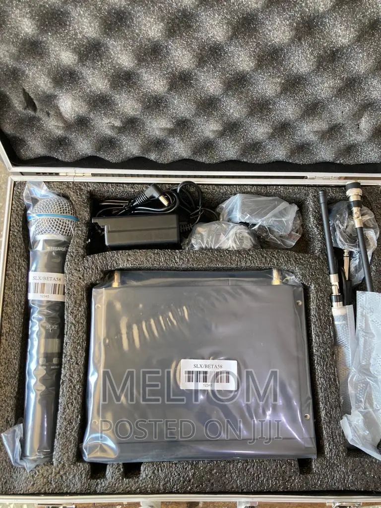 Shure Slx4 1in1 Briefcased Cordless Microphone