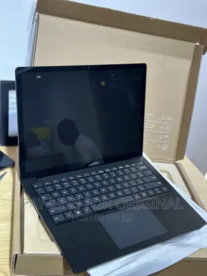 New Laptop Microsoft Surface Laptop 5 8GB Intel Core i5 SSD 256GB
