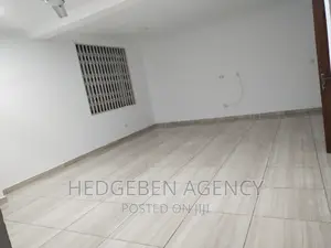 2bdrm Block of Flats in Oyarifa for rent