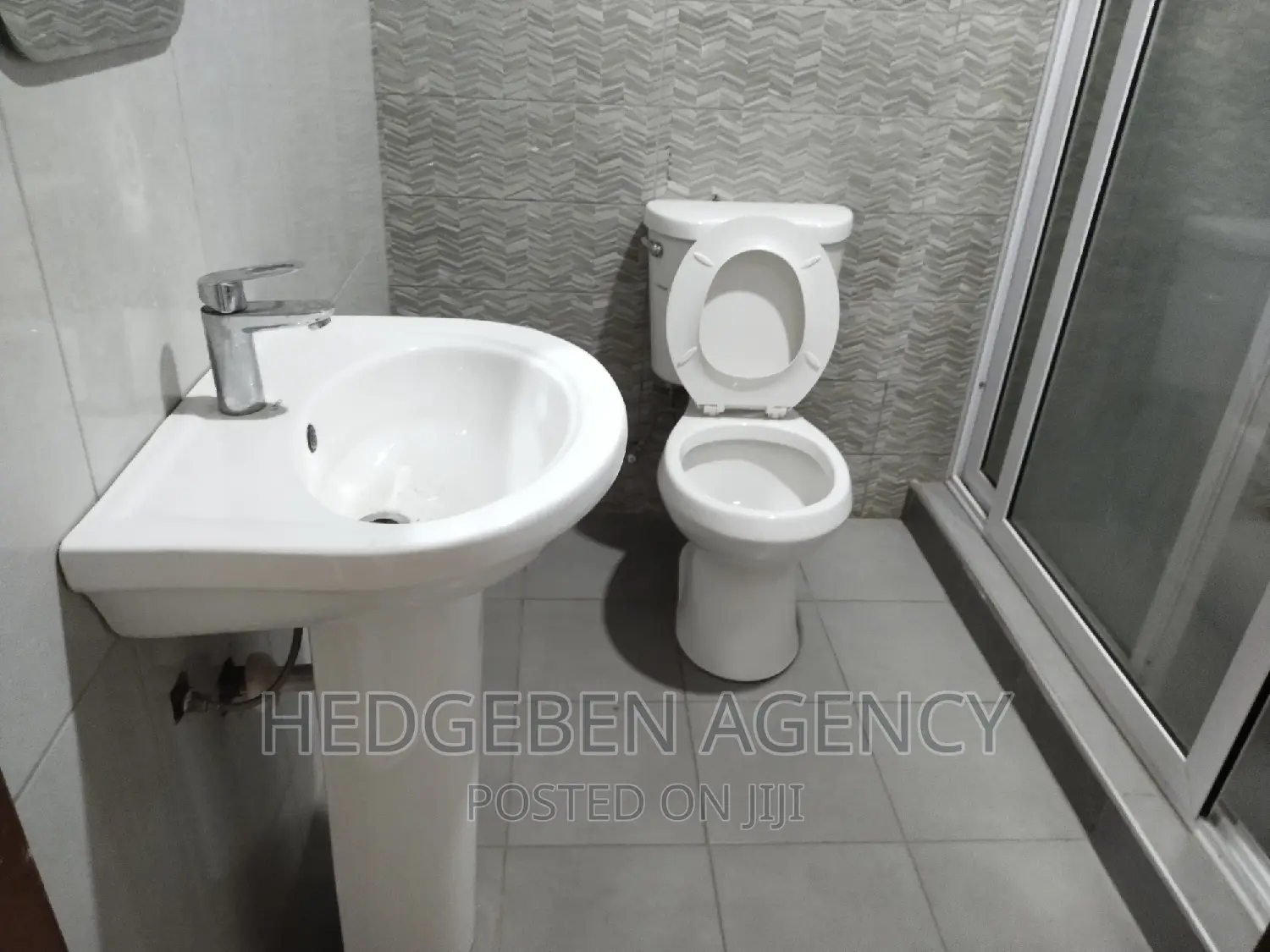 2bdrm Block of Flats in Oyarifa for rent