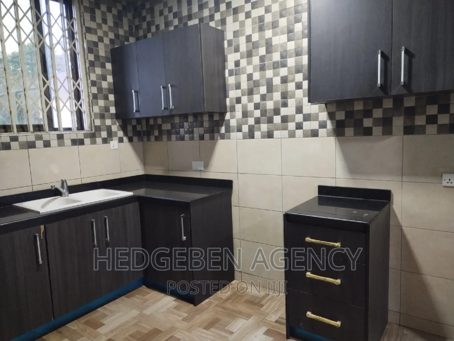 2bdrm Block of Flats in Oyarifa for rent