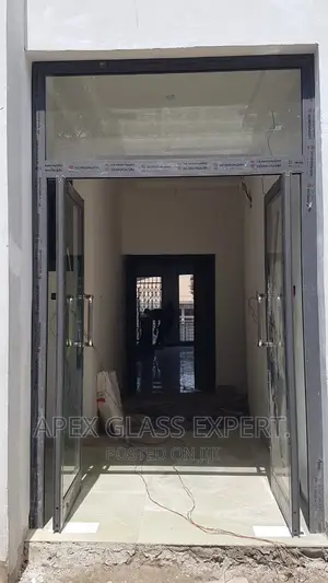 Frameless Glass Door, Shower Cubicles, Hinged Door.