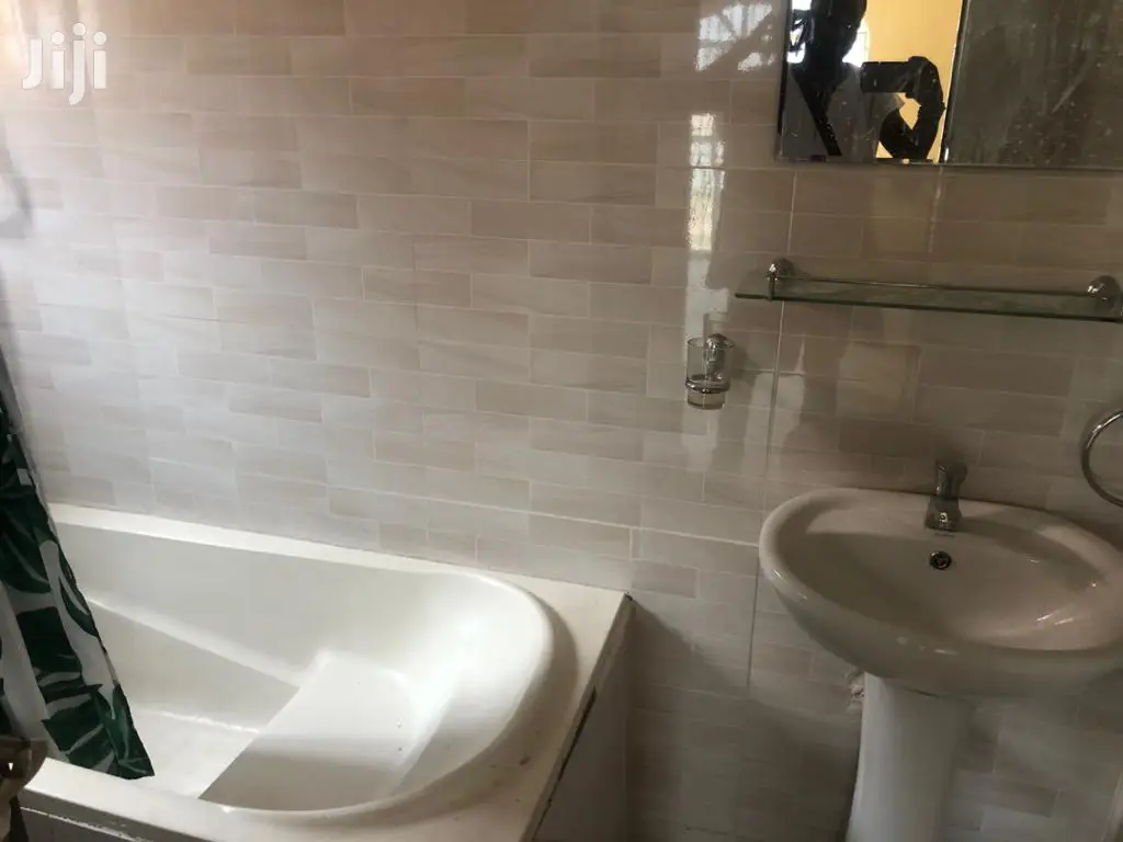 4bdrm House in Bronko Housing, Accra Metropolitan for rent
