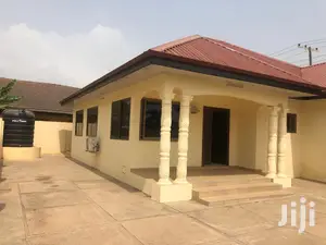 3bdrm House in Bronko Housing, Accra Metropolitan for rent