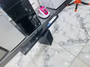 Immersive in Quality Samsung Soundbar With Woofer C450