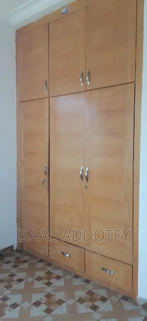 3bdrm Apartment in Lashibi, Spintex for rent