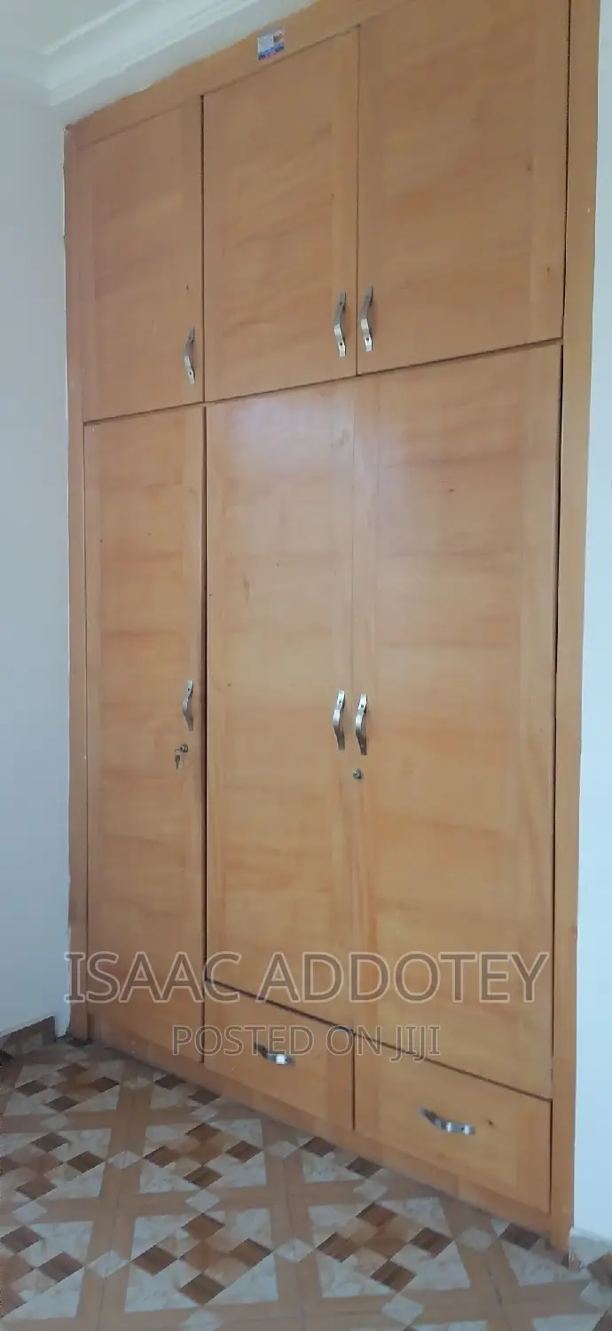 3bdrm Apartment in Lashibi, Spintex for rent