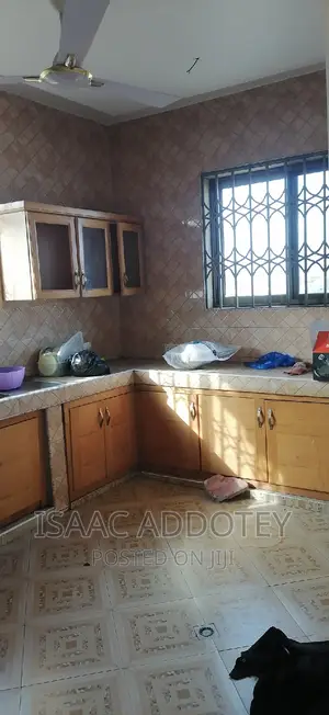 3bdrm Apartment in Lashibi, Spintex for rent