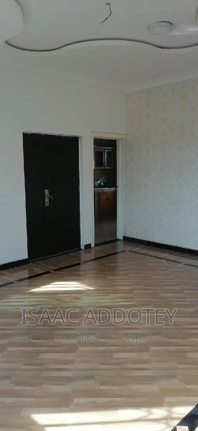 3bdrm Apartment in Lashibi, Spintex for rent