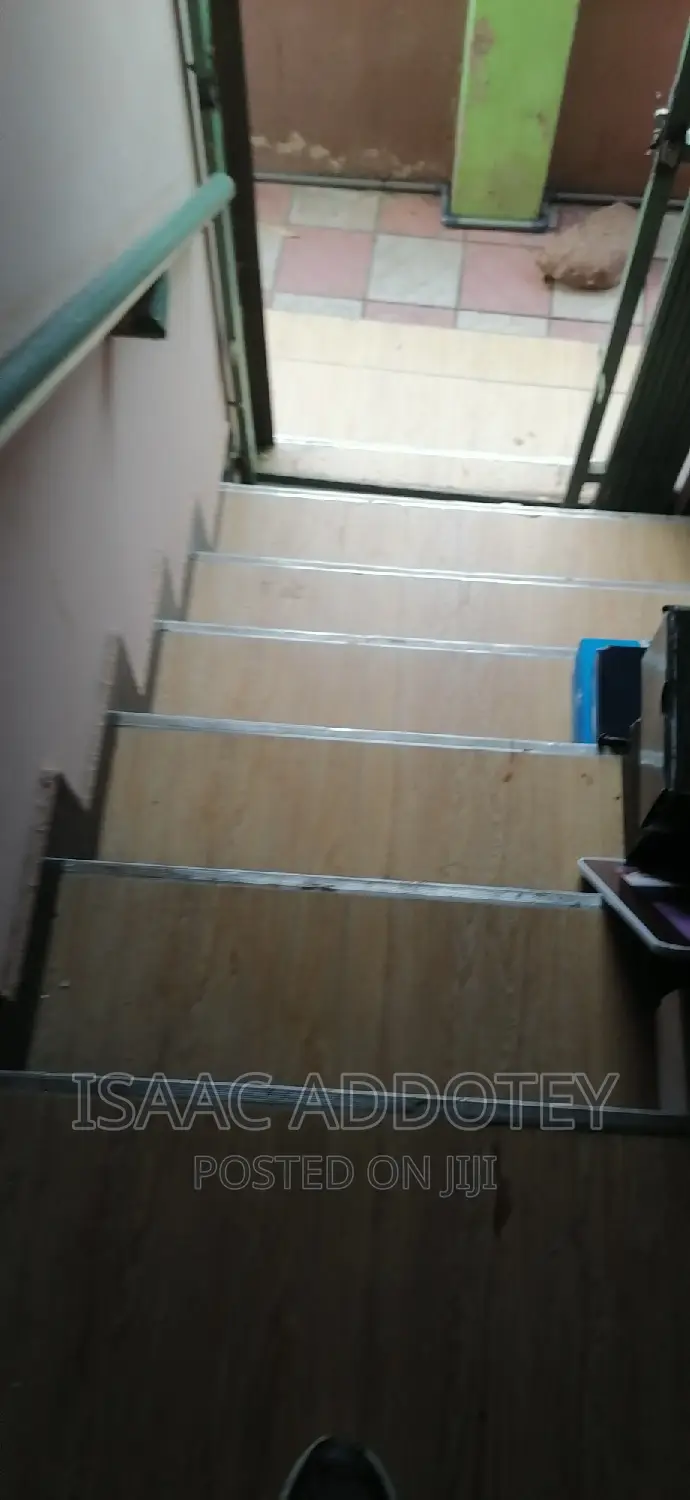 3bdrm Apartment in Lashibi, Spintex for rent