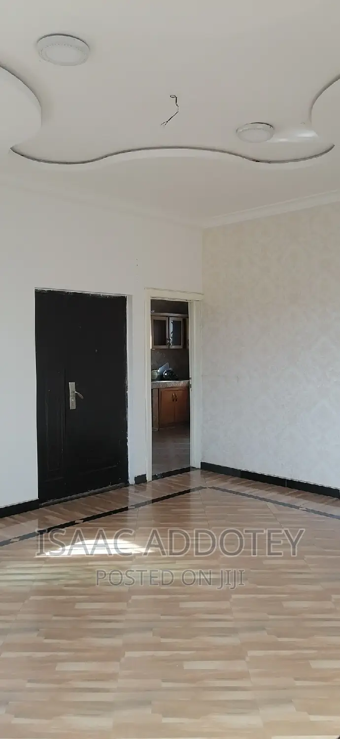3bdrm Apartment in Lashibi, Spintex for rent
