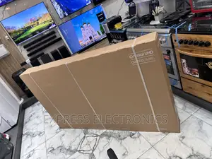 Smart Dynamic Color UHD Glossy Samsung 75”Cu7000