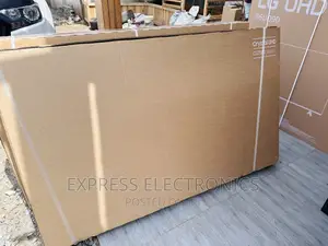 Big Screen Brightness  UHD 65”Au7092 Smart Samsung