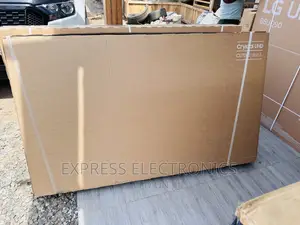 Ultra Fast Processor UHD Samsung 65”Au7092
