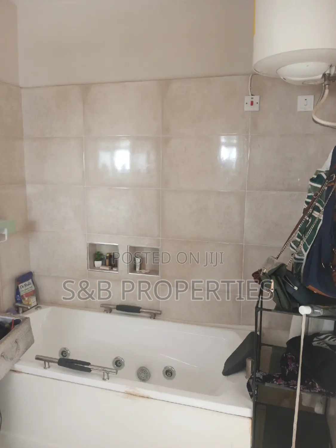 Furnished 3bdrm House in Parakuo Estate for rent