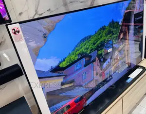 Ultra Modern Slim UHD Smart Samsung 55”Au7000 Tv 