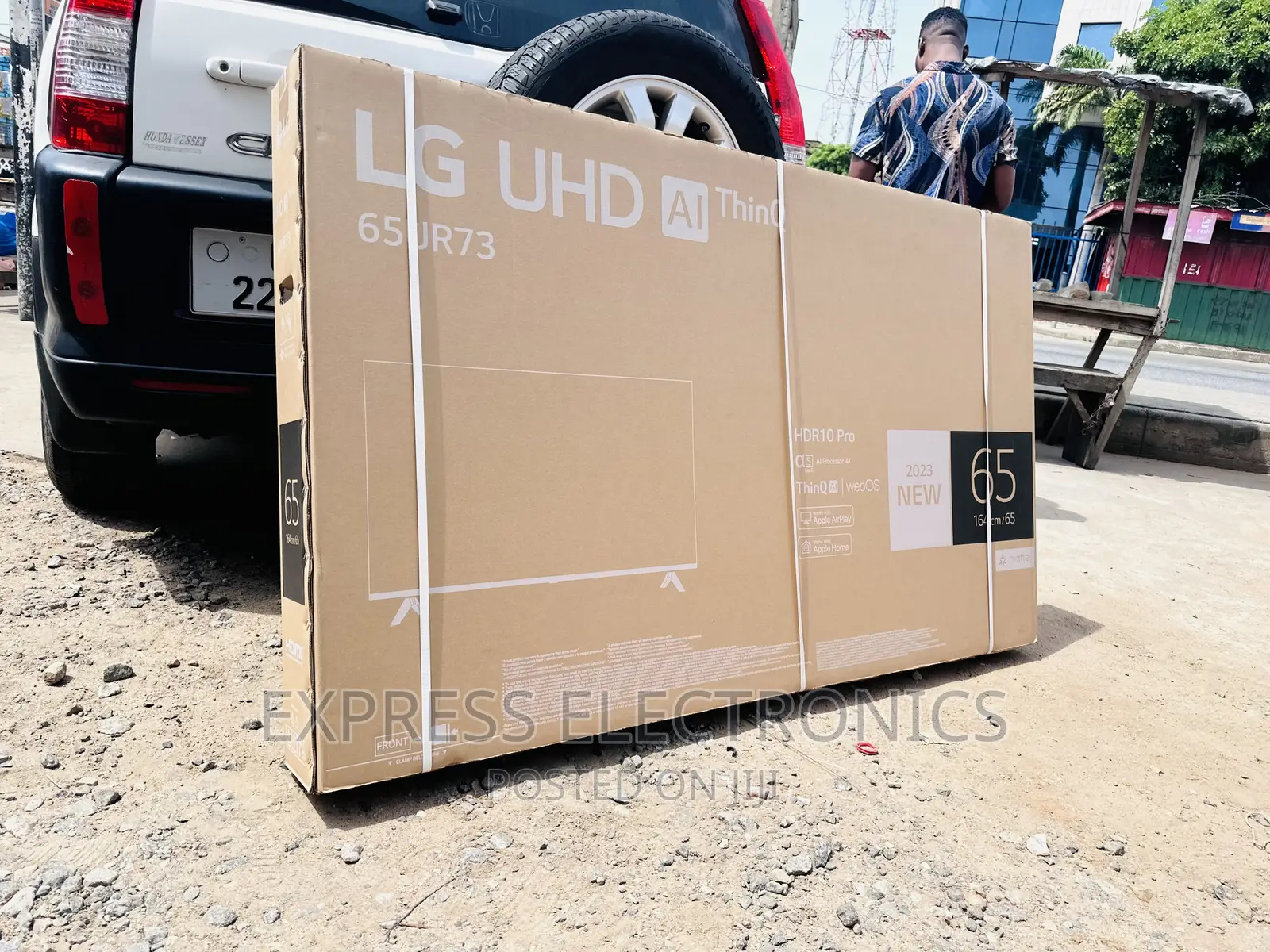The Grand Cinema Display UHD Smart Lg 65”UR730