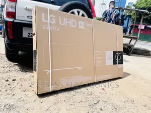 The Grand Cinema Display UHD Smart Lg 65”UR730
