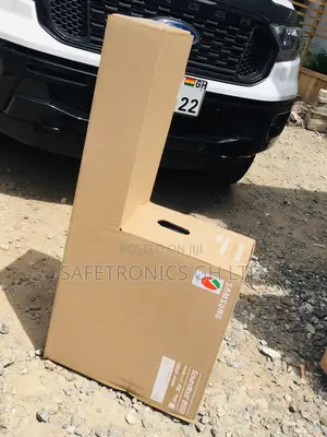 Great Black Soundbar Bluetooth Wireless Samsung HW-B550
