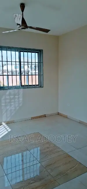3bdrm Apartment in Sakumono Estate, Spintex for rent