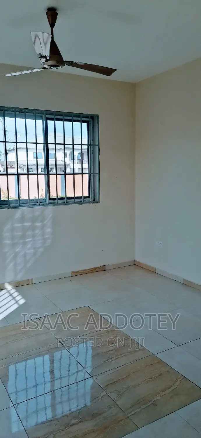 3bdrm Apartment in Sakumono Estate, Spintex for rent