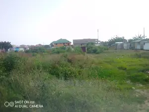 Two Acres at Lakeside Estate
