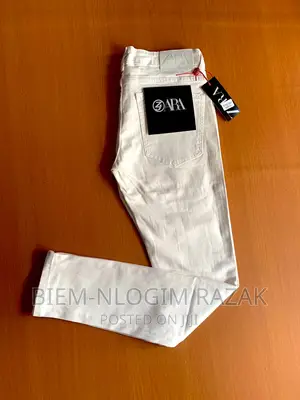 Original Zara White Jeans Available in Stock