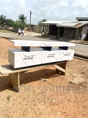 Quality Wooden Tv Stand
