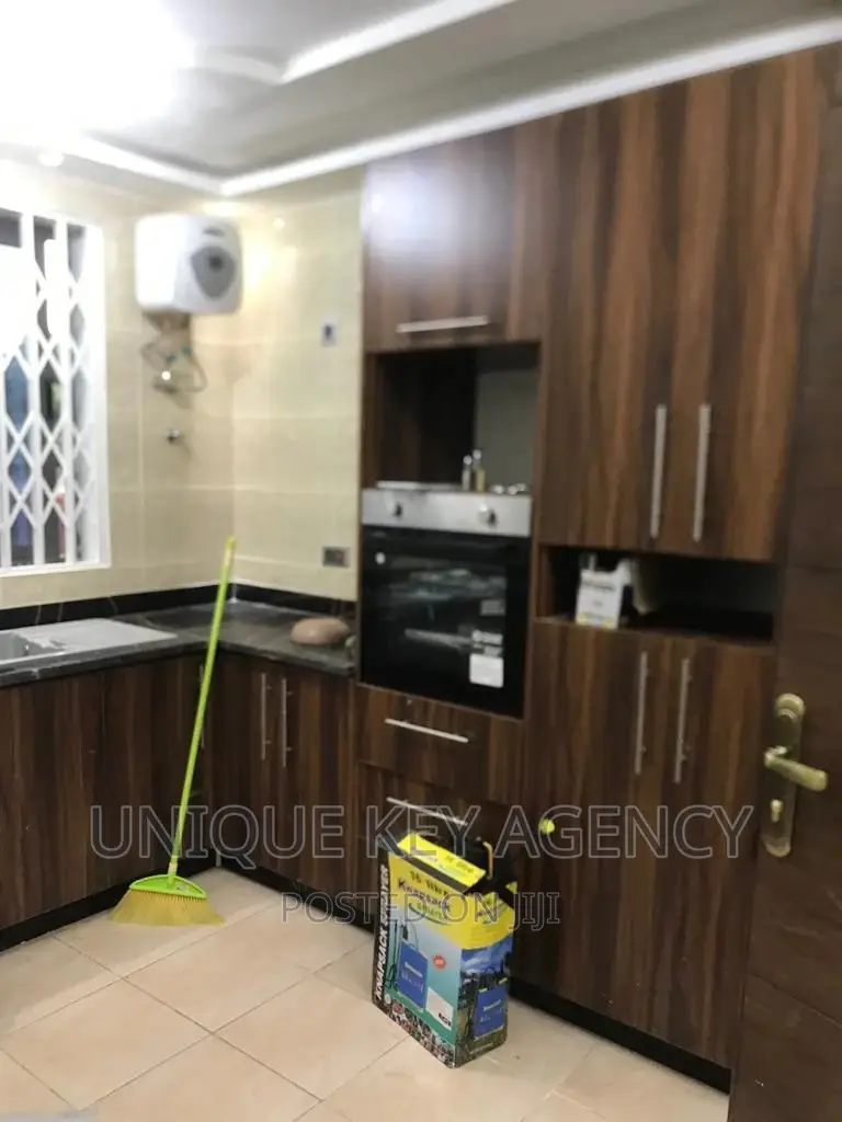 3bdrm House in Unique Key Agency, Tesano for rent