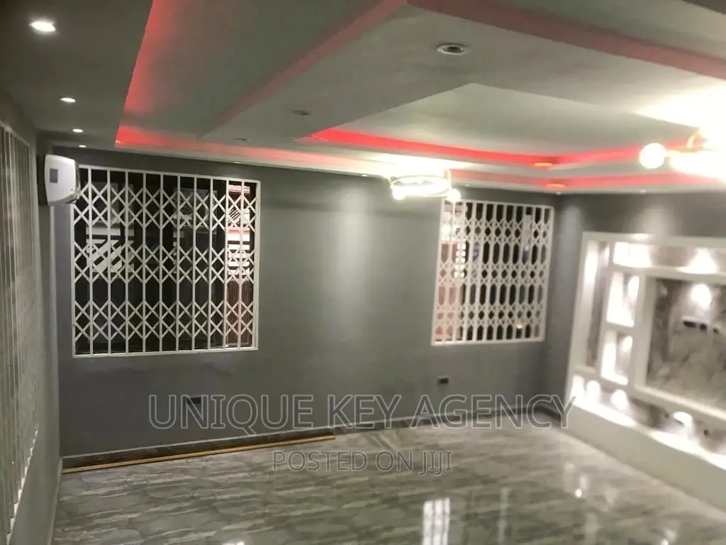3bdrm House in Unique Key Agency, Tesano for rent