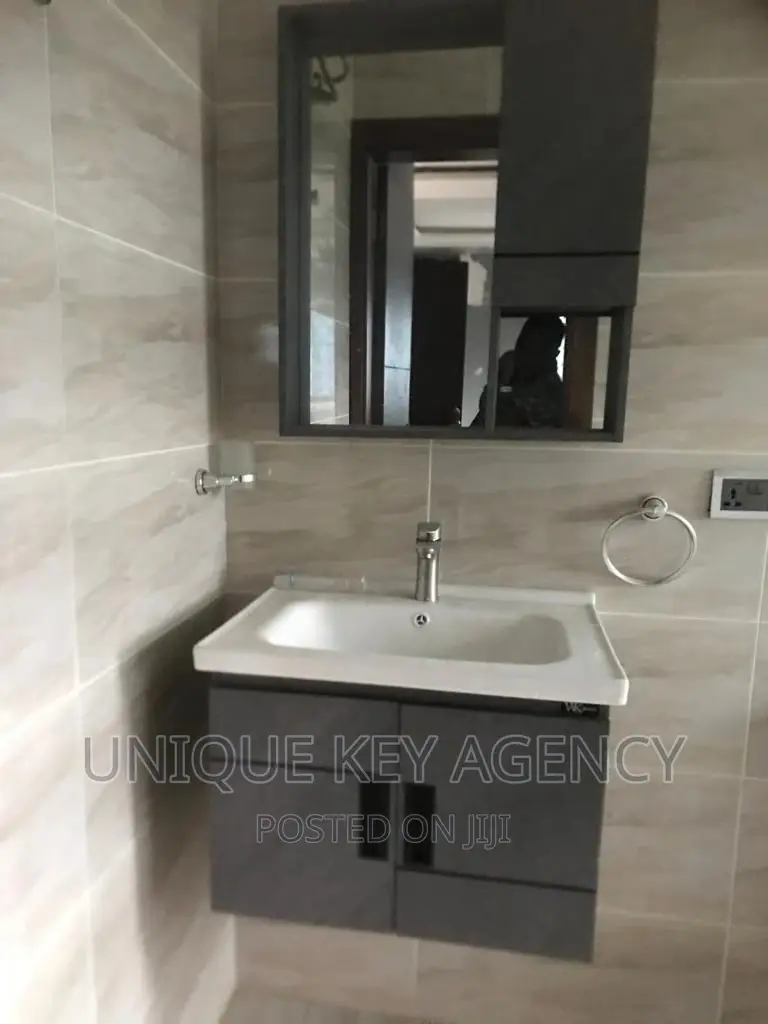 3bdrm House in Unique Key Agency, Tesano for rent