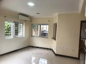 2bdrm Townhouse / Terrace in Unique Key Agency, Tesano for rent