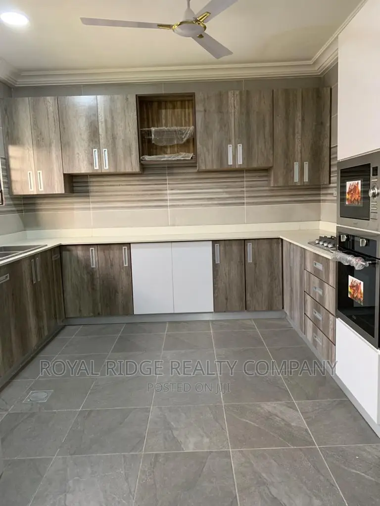 2bdrm Apartment in Tseaddo, Accra Metropolitan for rent