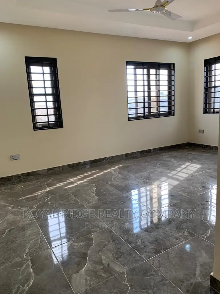 2bdrm Apartment in Tseaddo, Accra Metropolitan for rent
