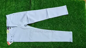 Men's White And Affordable Jeans