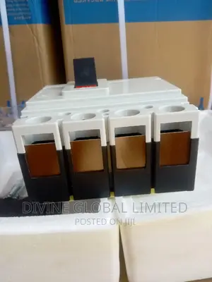 400a 4pole McCb Circuit Breaker