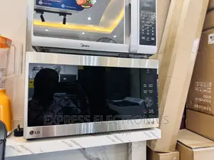 Classy Sleek LG MH8265DIS Microwave Oven Rotisserie