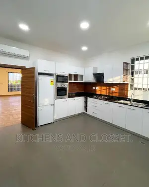 Modern Kitchen Cabinet