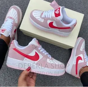 Nike Air Force 1 07